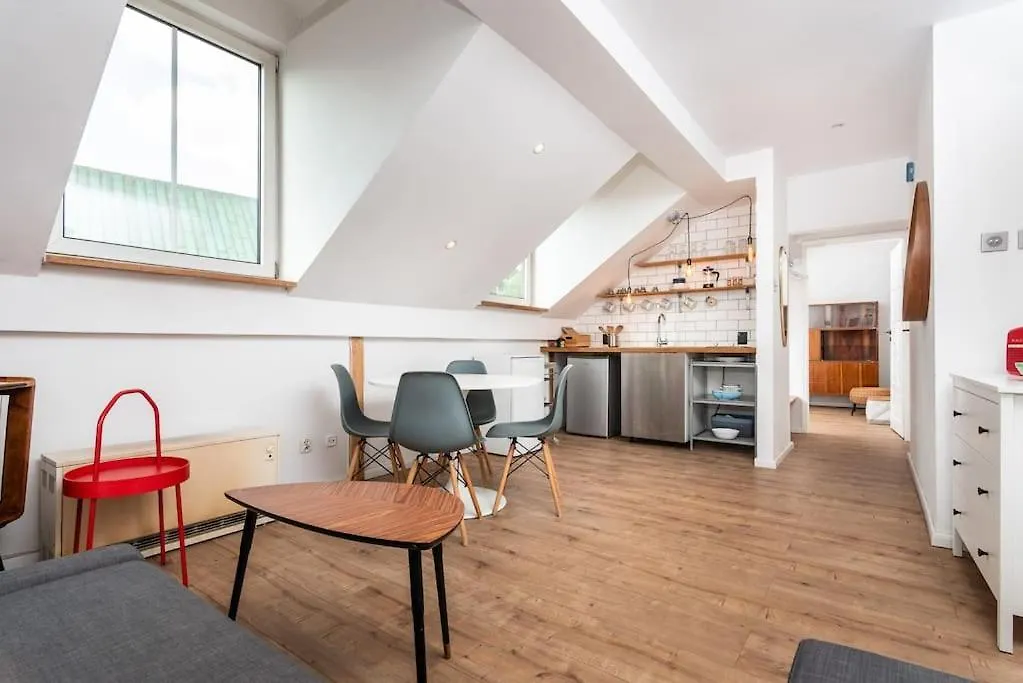 Artistic Flat With Entresol - 5' Market Square - By Upstairs Krakow Poland