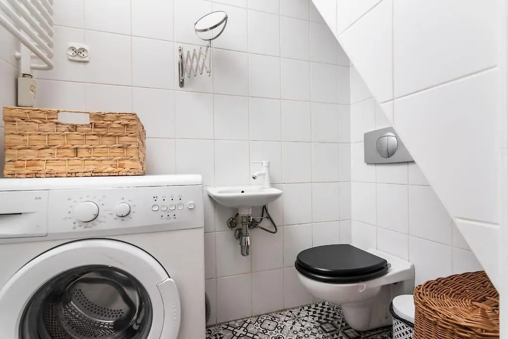 Artistic Flat With Entresol - 5' Market Square - By Upstairs Krakow 0*,  Poland