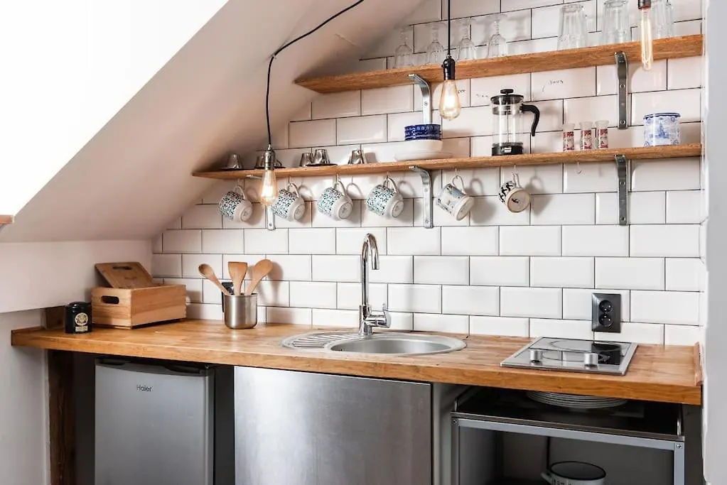 Artistic Flat With Entresol - 5' Market Square - By Upstairs Krakow Apartment