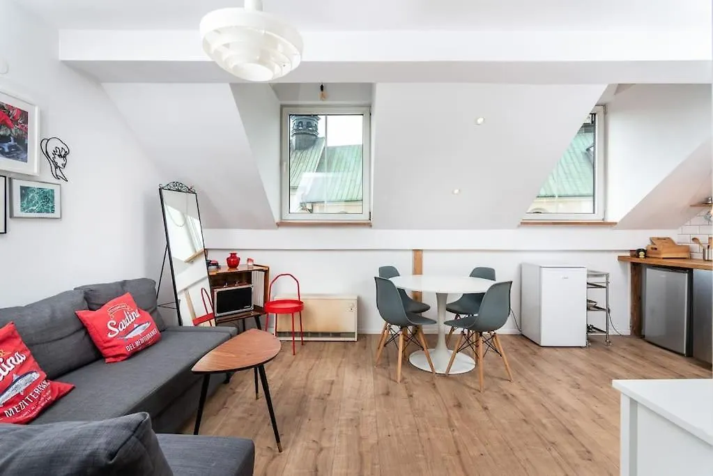 Artistic Flat With Entresol - 5' Market Square - By Upstairs Krakow