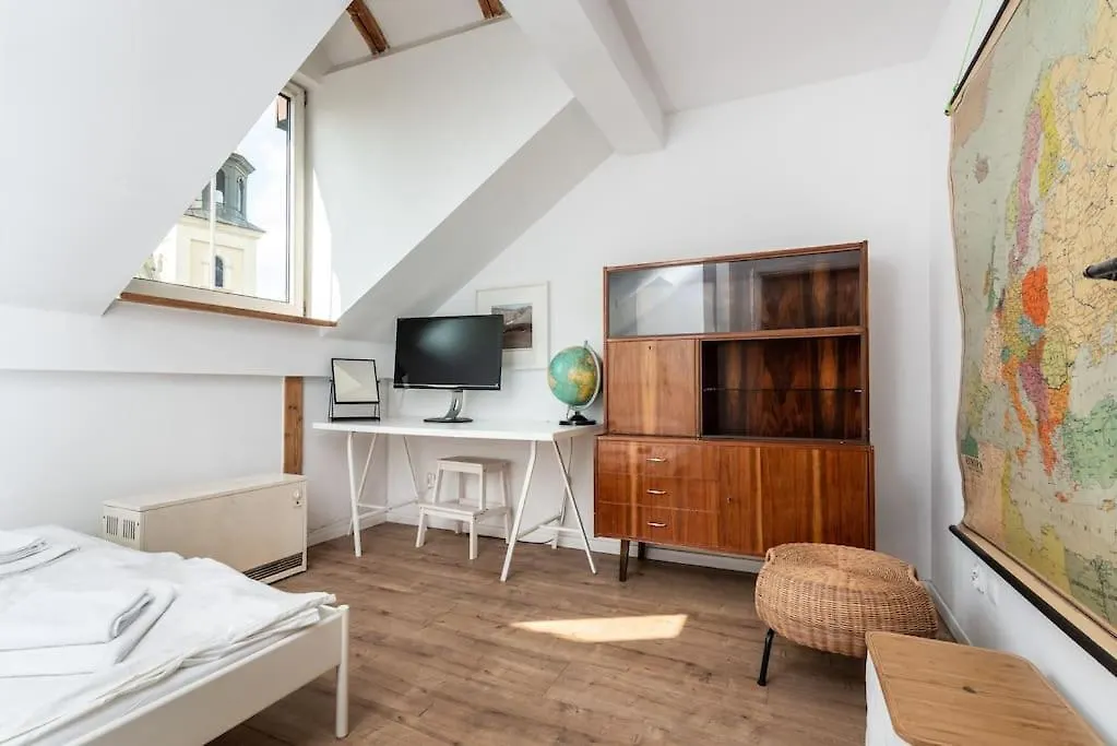 Artistic Flat With Entresol - 5' Market Square - By Upstairs Krakow Apartment
