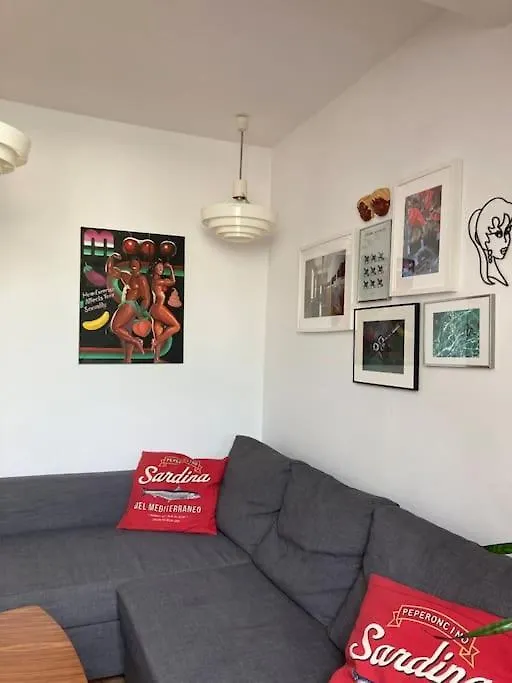 Apartment Artistic Flat With Entresol - 5' Market Square - By Upstairs Krakow Poland