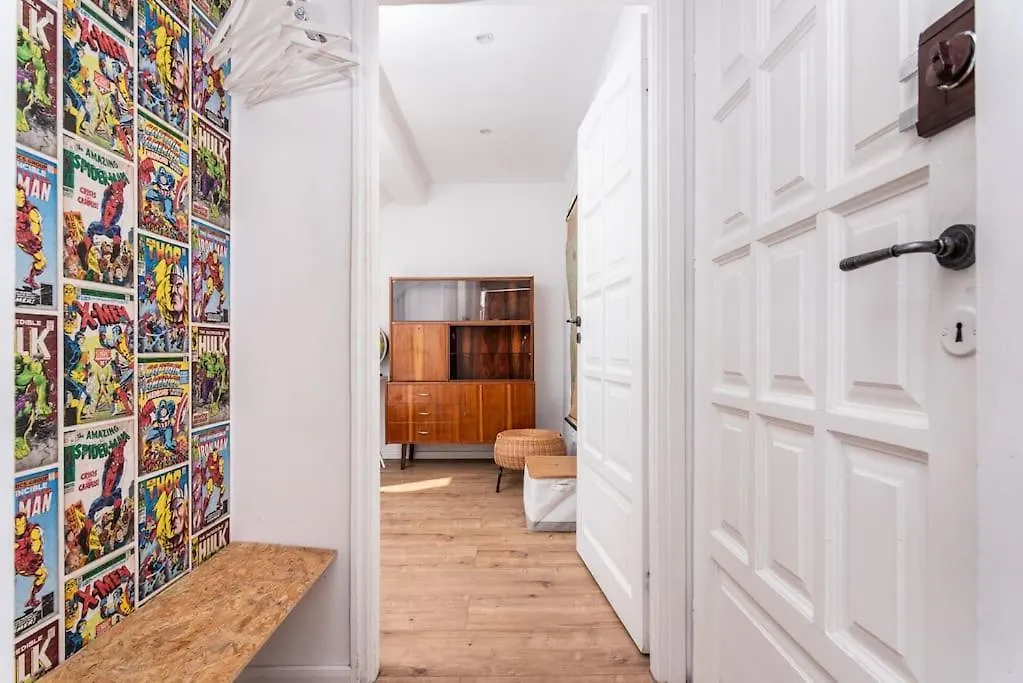 Artistic Flat With Entresol - 5' Market Square - By Upstairs Kraków 0*,  Polska